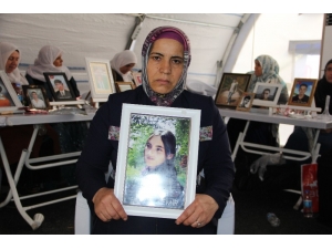 Hdp Önündeki Ailelerin Evlat Nöbeti 188’inci Gününde