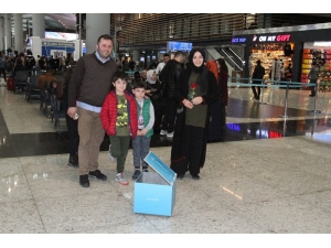 İstanbul Havalimanı’nda Kadınlar Günü’nde Kadınlara Şaşırtan Hediye