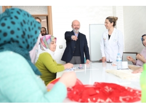 Başkan Çolakbayrakdar, "Projelerimizde Kadınlara Her Zaman Pozitif Ayrımcılık Yapıyoruz"