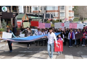 Safranbolu’da Kadınlardan ‘Farkındalık Ve Dayanışma’ Yürüyüşü