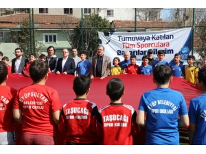 Bilgi Evleri Arası Futbol Turnuvası Başladı