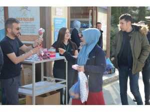 Fabrikada Çalışan Kadınlar Unutulmadı