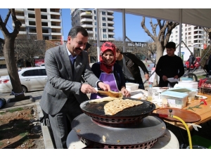 Kadınlar Evde Ürettikleri Ürünleri Pazarda Satacak