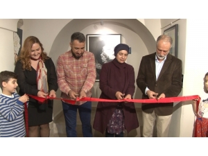 Esenler Belediyesinden Dünya Kadınlar Günü’ne Özel Resim Sergisi