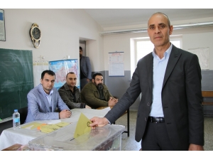 Elazığ’da Bir Köy Mahalle Olmak İçin Referanduma Gitti