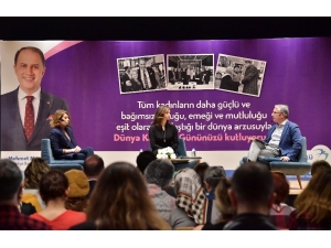 Beylikdüzü’nde 8 Mart Dünya Emekçi Kadınlar Günü Söyleşisine Yoğun İlgi