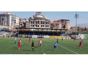 Yeşilyurt Belediyespor Sahasında Golsüz Berabere Kaldı