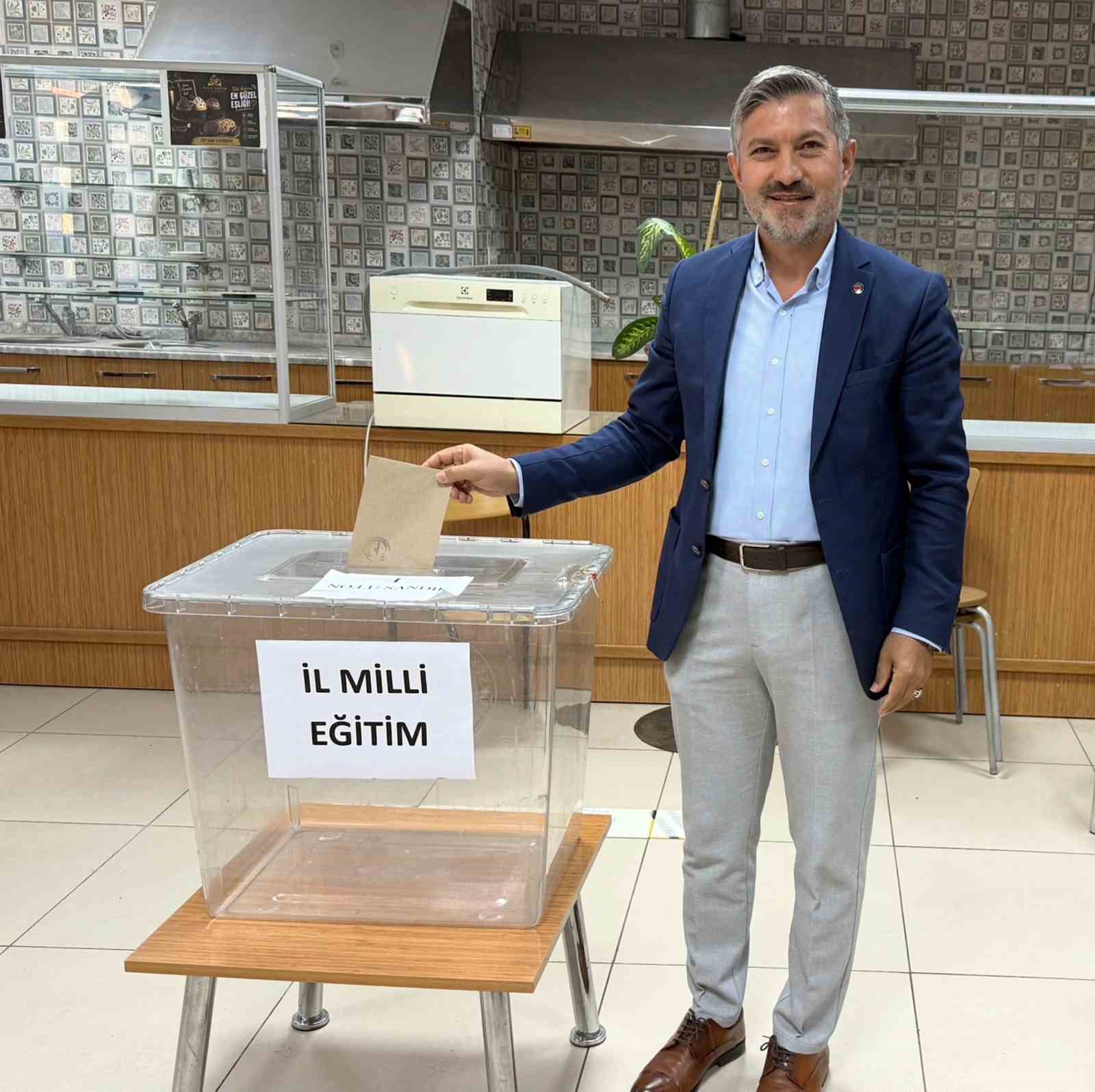 egitim-bir-sen-mugla-subesi-nde-delege-secimleri-basladi