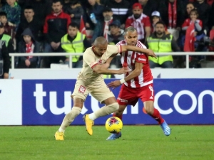 Süper Lig: Dg Sivasspor: 2 - Galatasaray: 2 (Maç Sonucu)