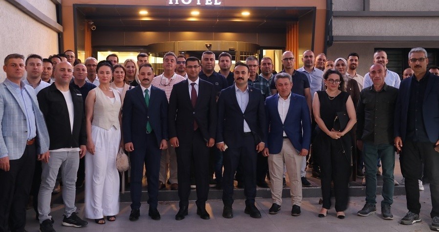 erzincan-adliyesi-nde-tayini-cikan-bassavci-ve-savcilara-veda