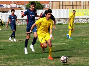 Alaçatıspor, 7-1’lik Galibiyeti Kadınlara Armağan Etti