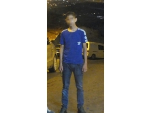 Beyoğlu’nda 17 Yaşındaki Genç İş Yerinde Öldürüldü