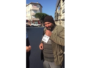 Sağır Ve Dilsiz Dilencinin Dili Zabıtayı Görünce Açıldı