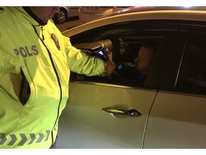 Direksiyon Başındakilere Alkol Denetimi