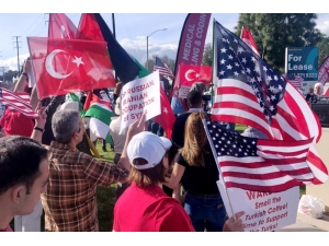 Los Angeles’ta, İdlib’deki Türk Askerlerine Destek Gösterisi