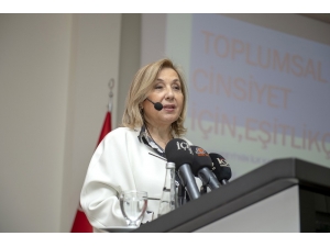 Pınar Türenç: “Medyadaki Haber Dilinin Değişmesi Gerekiyor”