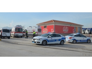 Boşanma Aşamasındaki Eşini Bıçakla Rehin Aldı