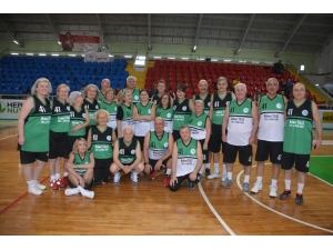 İzmit, Gazozcu Mehmet’i Unutmadı