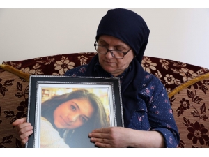 Şehit Öğretmen Aybüke Yalçın’ın Annesi O Anları Anlattı