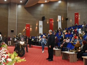 Mersin’de Kadınlara ’Başarıya Giden Yol’ Anlatıldı