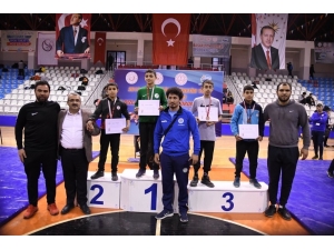 Ağrı’lı Güreşçiler Türkiye Üçüncüsü Oldu