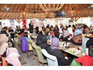 Yunusemre Kent Konseyi Manisalı Kadınları Ağırladı