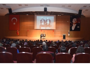 Kmü’de "İdlib Şehitlerini Anma Programı Düzenlendi