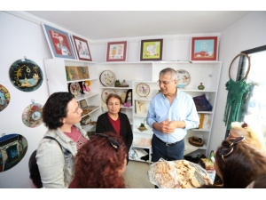 Mezitli Belediyesi Sanat Çarşısı Açıldı