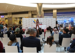 Park Afyon 8 Mart’ta Milli Teakwandocu Betül Çavdar’ı Kadınlarla Buluşturdu