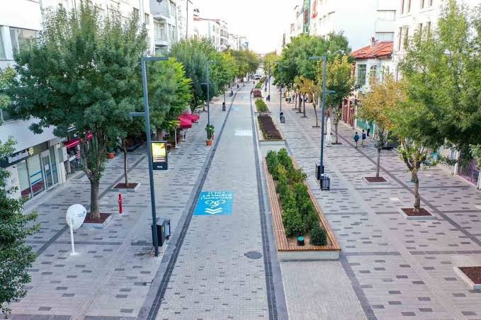 usak-ta-yere-cop-atanlara-ceza-donemi-basliyor