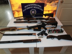 Ev Değil Silah Deposu