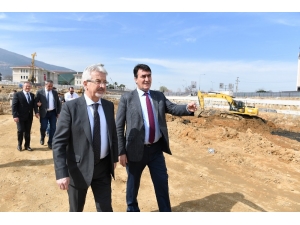 Erdem: “Başkan Dündar’ı Cesaretinden Dolayı Kutluyorum”