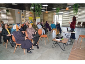 Diyarbakır Büyükşehir Belediyesi’nden Engelli Çocuğu Olan Ailelere Seminer