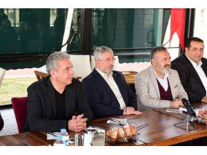 Başkan Aşgın Muhtarlarla Bir Araya Geldi