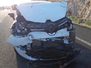 Mardin’de İki Araç Kafa Kafaya Çarpıştı: 6 Yaralı