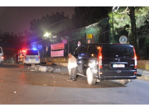 Vıp Araç İle Motosiklet Çarpıştı, 1 Kişi Ağır Yaralandı