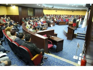 Gölbaşı Belediyesinden “Hedef Bir Milyon Amatör Denizci” Projesine