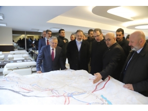 Bakan Kasapoğlu’na Zirvede Brifing