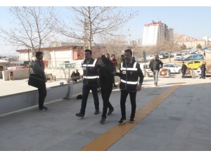 13 Suç Kaydı Olan Hırsızlık Şüphelisi Yakalandı