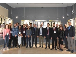 Anadolu Üniversitesi’nde Türk Devletleri Pul Sergisi Açıldı