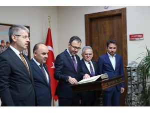 Bakan Kasapoğlu Kayseri Valiliğini Ziyaret Etti
