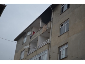 “Yangında Mahsur Kalanlar Var” İhbarı Tüm Ekipleri Alarma Geçirdi