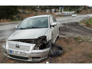 Ölüm Yolunda 5 Ayda Üçüncü Kaza: 2 Yaralı