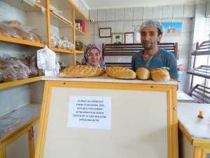 Ekmek Fırınının Bir Günlük Gelirini Şehit Ve Gazi Ailelerine Bağışladı