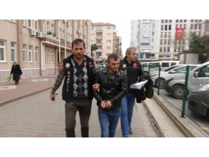 Çanakkale’de 5 Adet Lcd Televizyon Çalan Hırsız Yakalandı