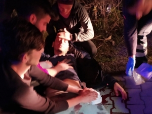 Gençlerin Kız Kavgasında Kan Aktı: 1 Yaralı