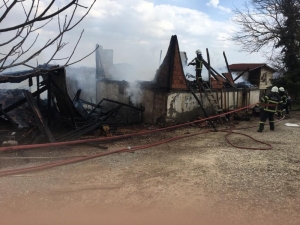 Ordu’da Bir Ev İle Ahır Alevlere Teslim Oldu