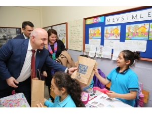 Başkan Bıyık, Kaza Geçiren Öğrencileri Sınıfta Ziyaret Etti