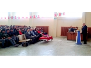 Yeşilay’dan Bağımlılık Konulu Seminer