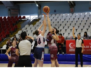 Basketbol U18 Kızlar 2. Bölge Şampiyonası Manisa’da Başladı